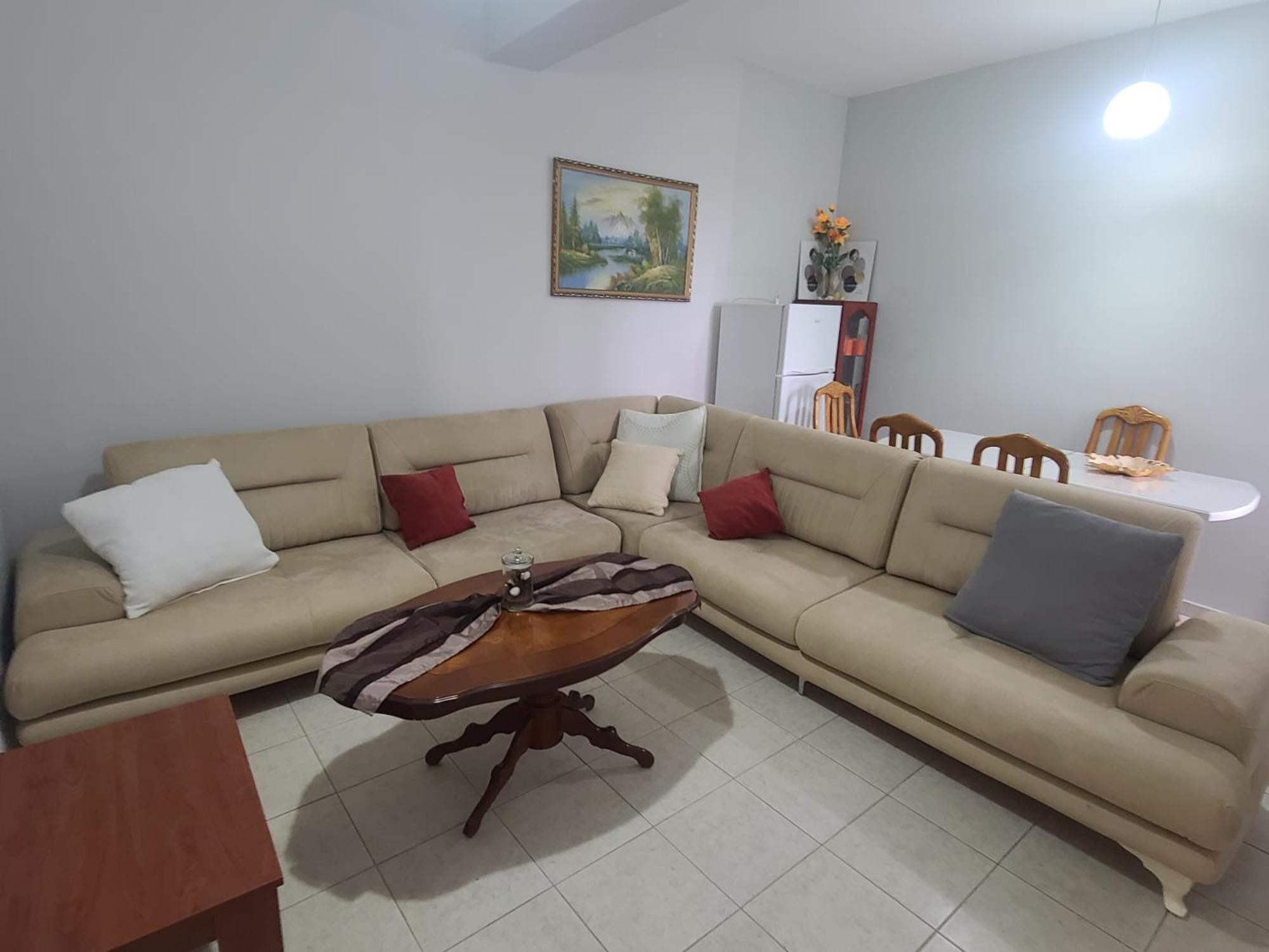 Hillside Garden Apartament Sarandë 객실 사진