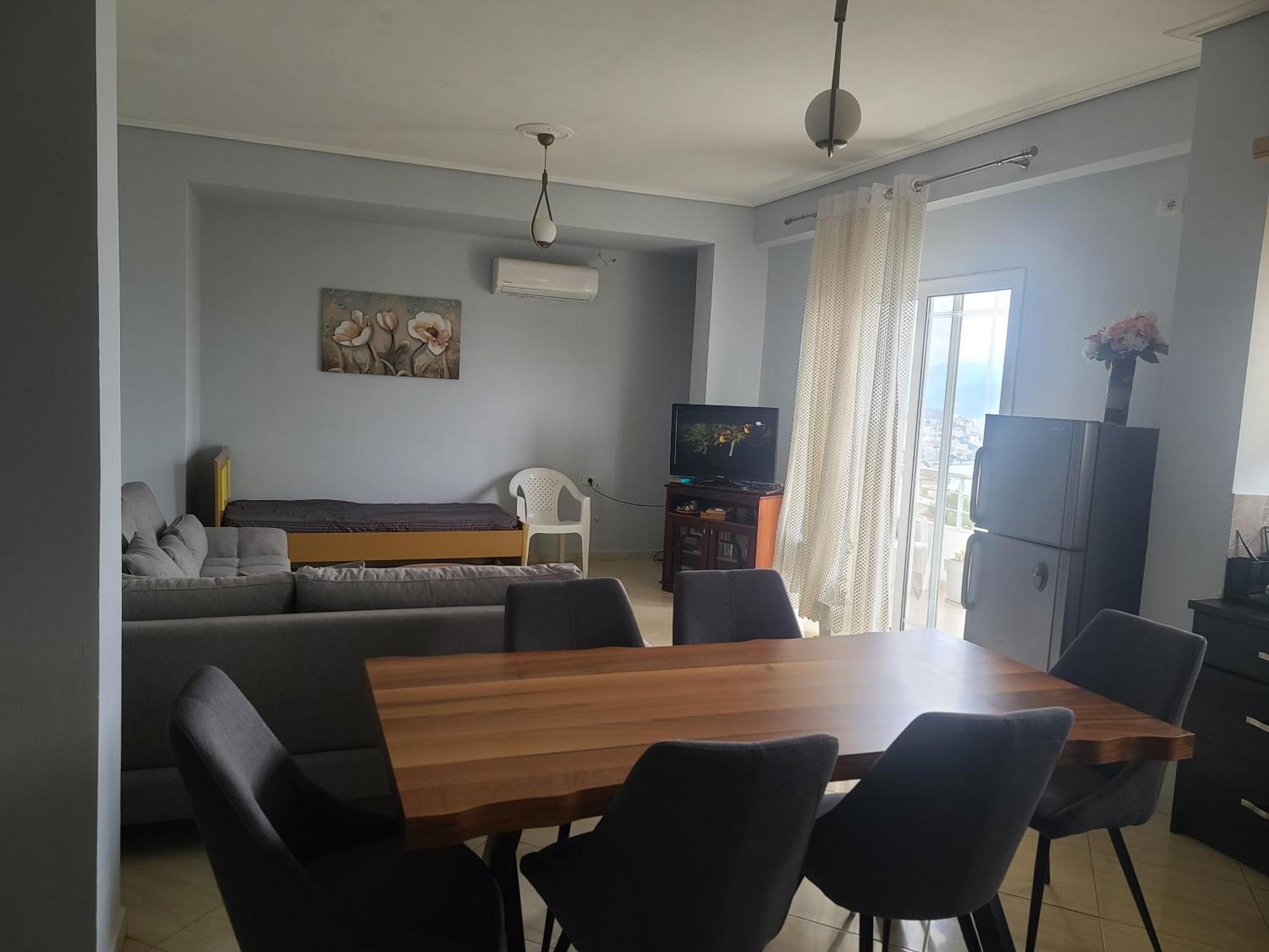 Hillside Garden Apartament Sarandë 객실 사진